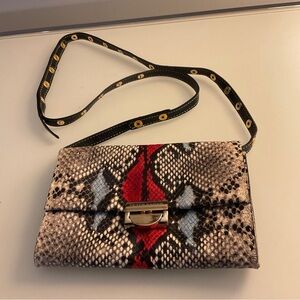 Versatile Peter Kaiser Small Purse